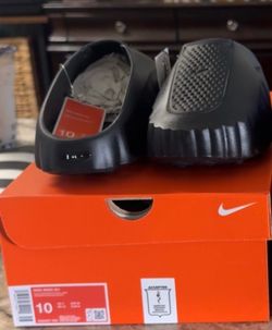 Nike Mind 001 Triple Black size 10M DS