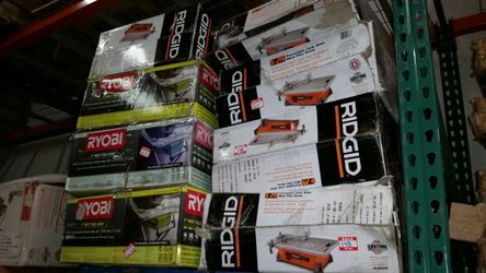 Ridgid 7 in. Portable job site wet tile saw