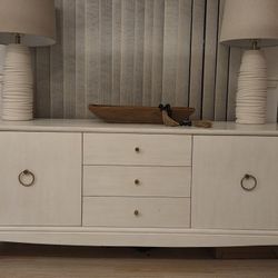 Quality White Wood Cabinet Entertainment Stand Sideboard Credenza Buffet Dresser