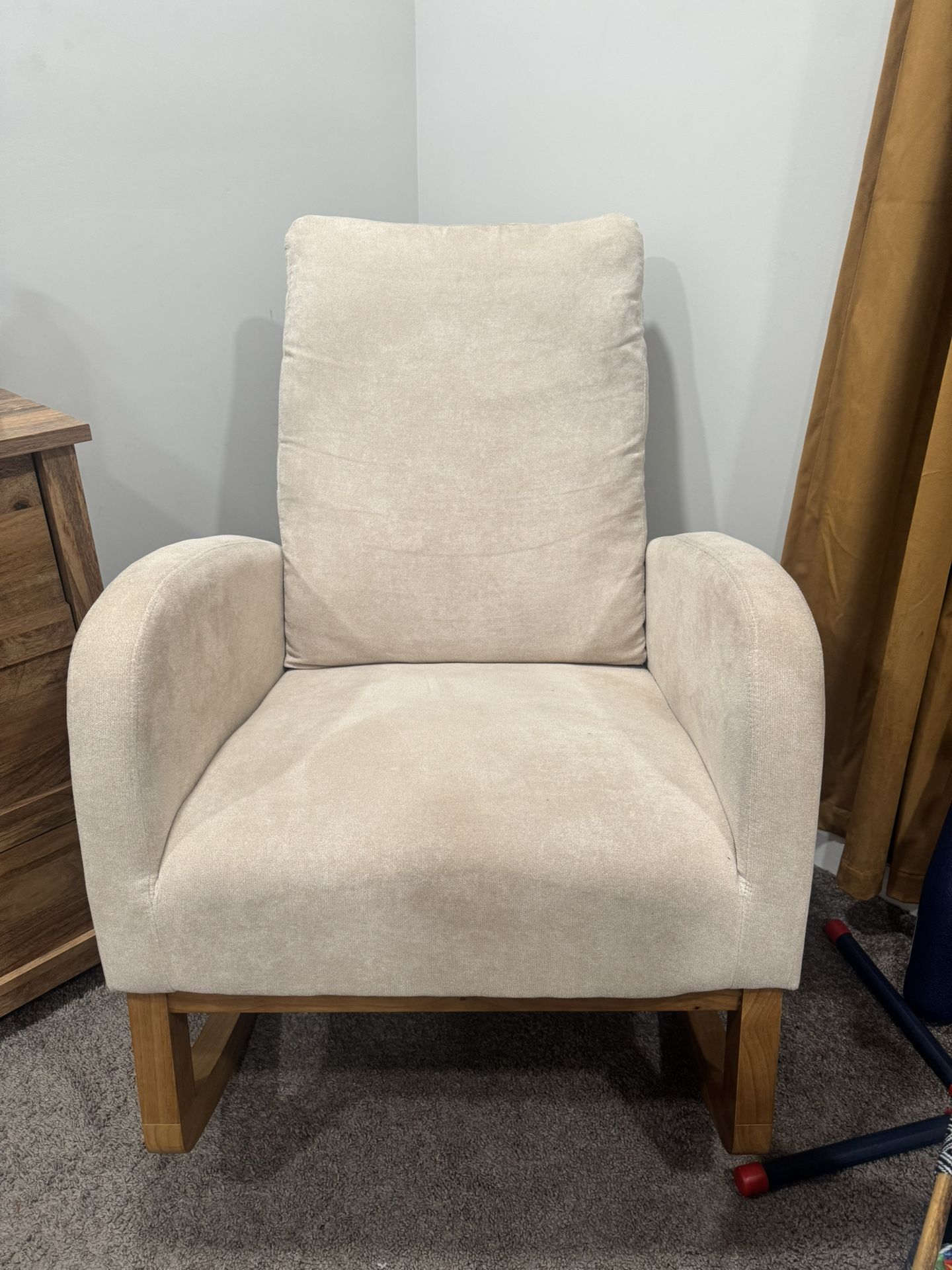 Vennie Rocking Chair (Wayfair)