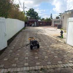 Pressure Washer 