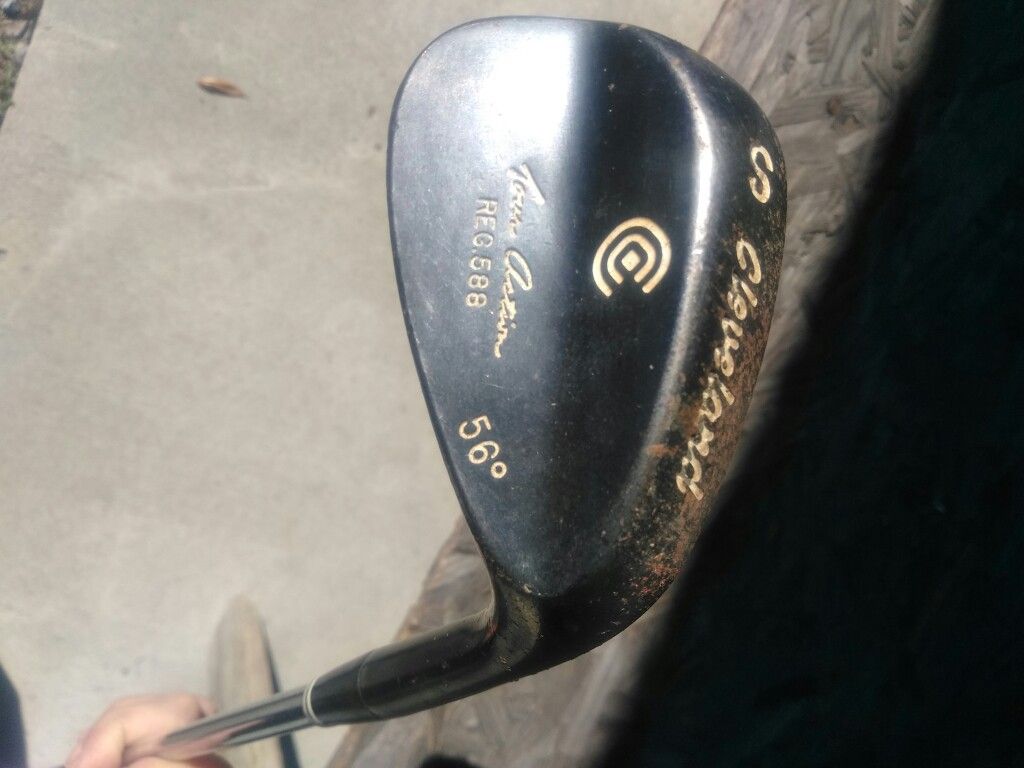 Cleveland golf wedge