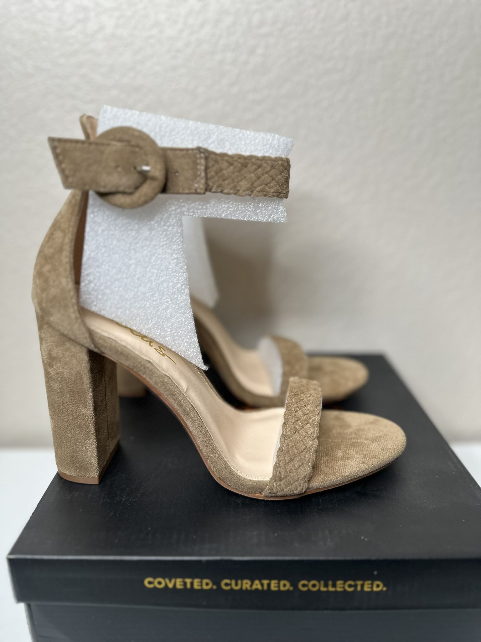 Women's Chunky Heel Sandals