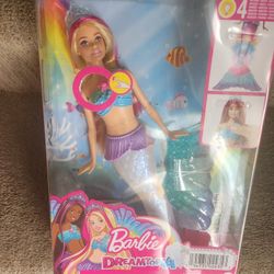 Disney Dreamtopia Mermaid Light Up Doll