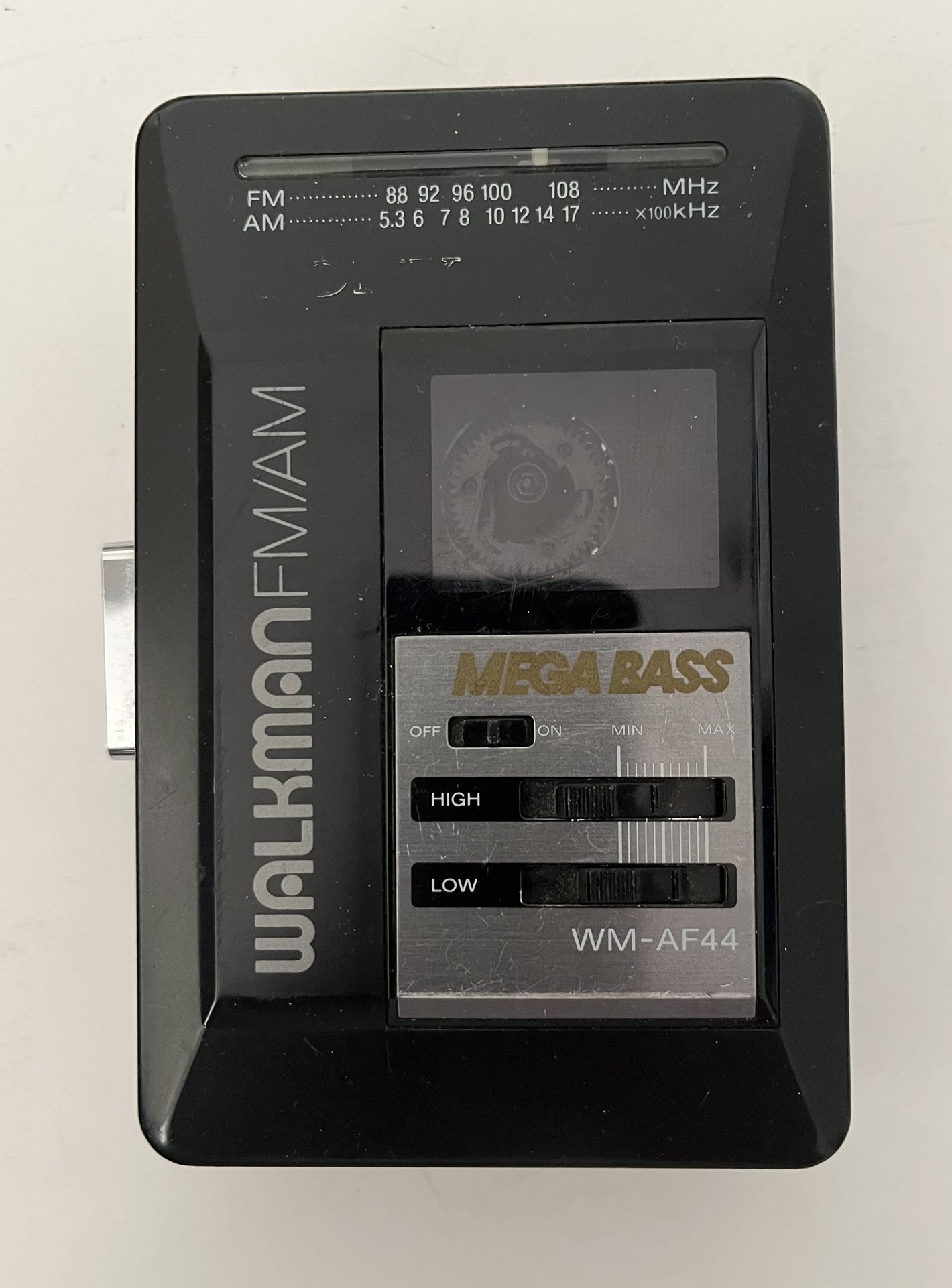 Vintage Sony Walkman WM-AF44, radio works, cassette not working