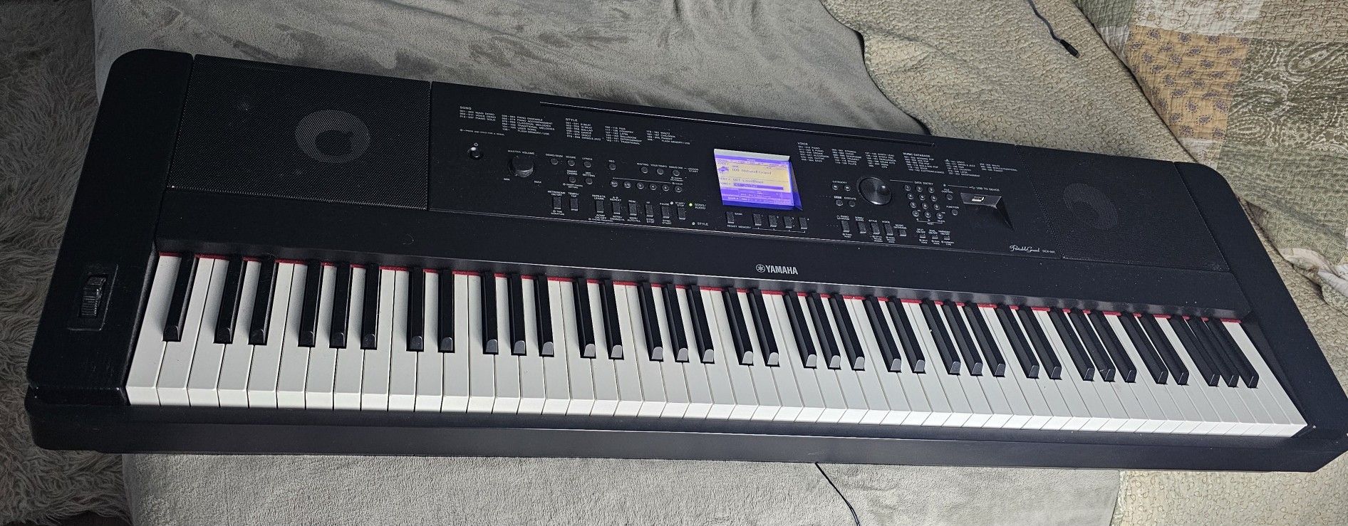 Yamaha DGX 660 Piano