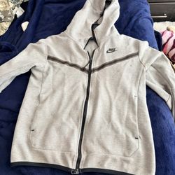 Nike Tech Hoodie 