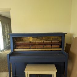 Free piano