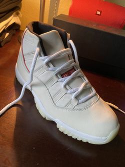 Air Jordan 11 Platinum Tint Size 10.5 Brand New ,Never Worn !
