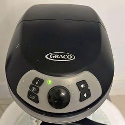 Graco  Baby Swing