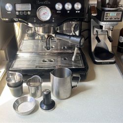 Breville Dual Boiler Espresso Machine BES920XL, Brushed Stainless Steel (visit Breville’s website) 2. Baratza Sette 270 Grinder (visit Baratza’s web