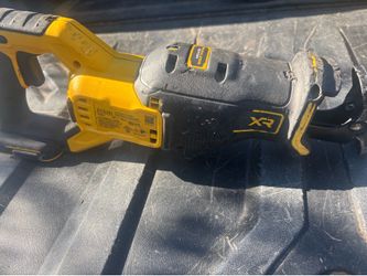 DEWALT 20V MAX Cordless Brushless Reciprocating Saw (Tool Only)