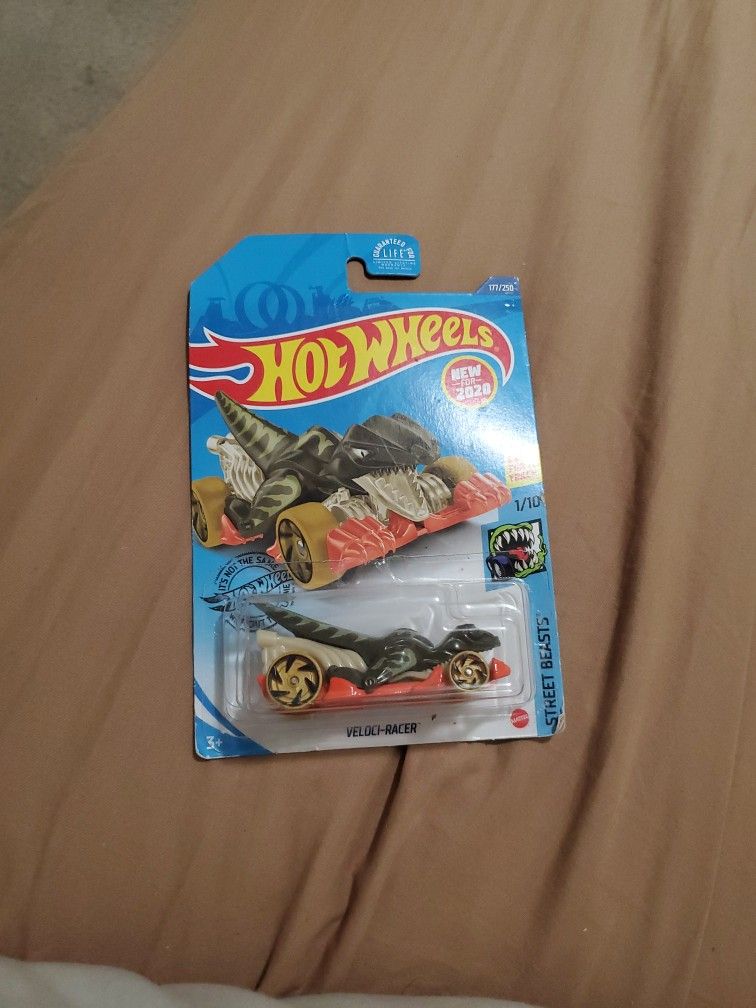 Hot WHEELS