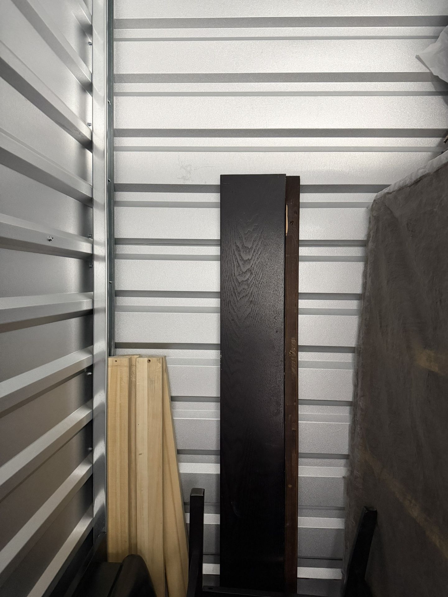 Storage Locker (queen bed, bed frame, rough table, nice chairs)