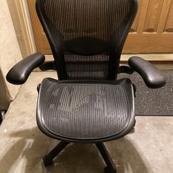 Office Chairs 