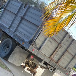 Dump Bed With PTO Hydraulic And Pump