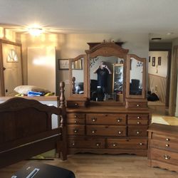 Solid Oak Bedroom Set