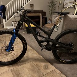 2019 Capra 29 CF Pro Race