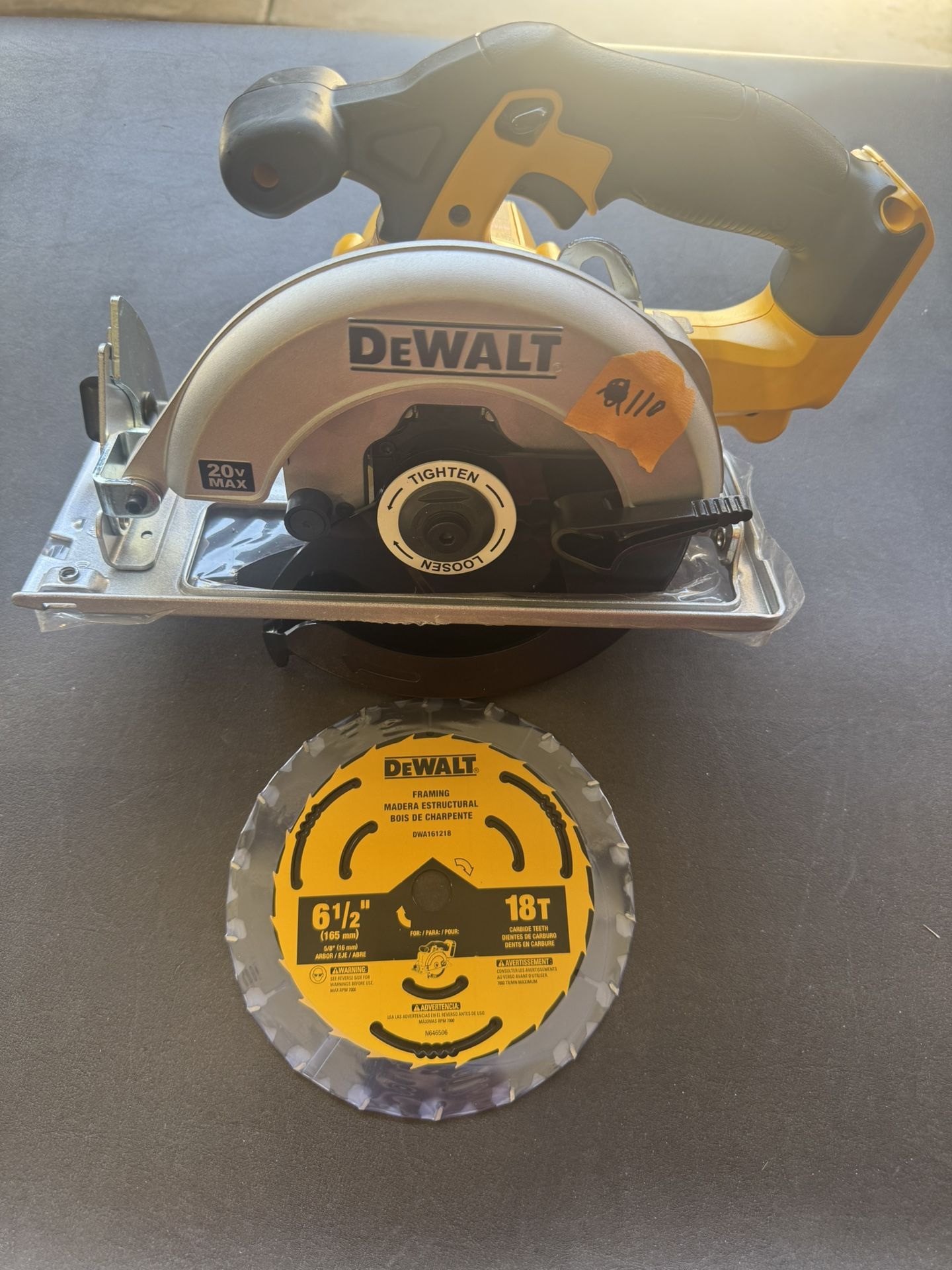 Dewalt 6 1/2 Circular Saw TOOL ONLY