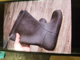 Rain boots $15