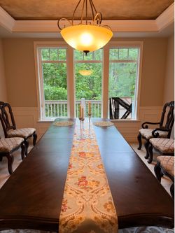 Luxury Solid Wood Extendable Dining Table