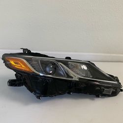 Headlight Right Fit For Toyota Camry LE SE 2018 -2022 Passenger Side Headlamp OEM