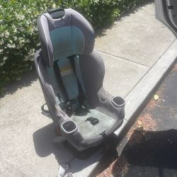 Graco Extend2fit Car seat 