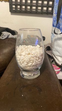 Vase with decorative rocks