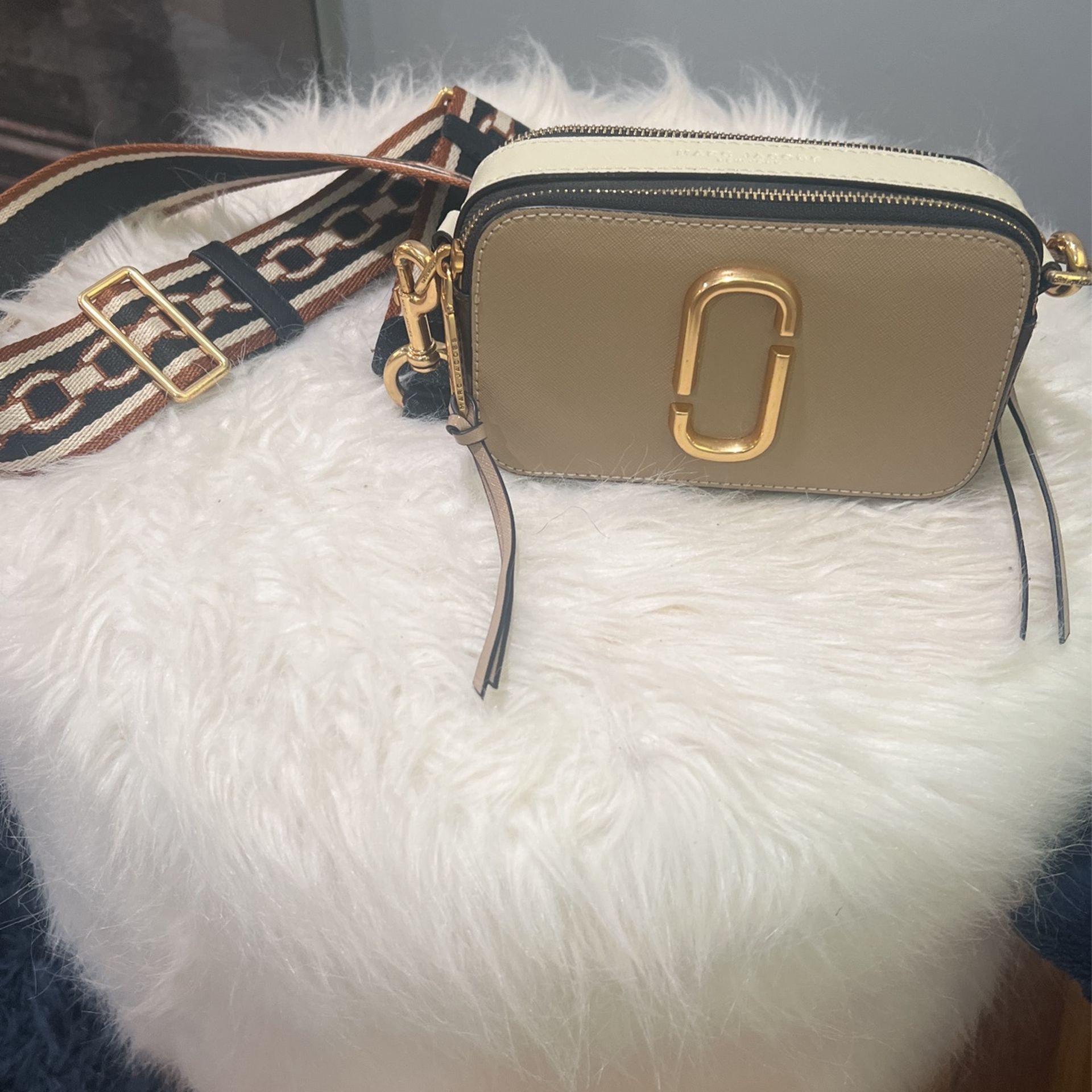 Marc Jacobs Snapshot Camera Crosbody Bag