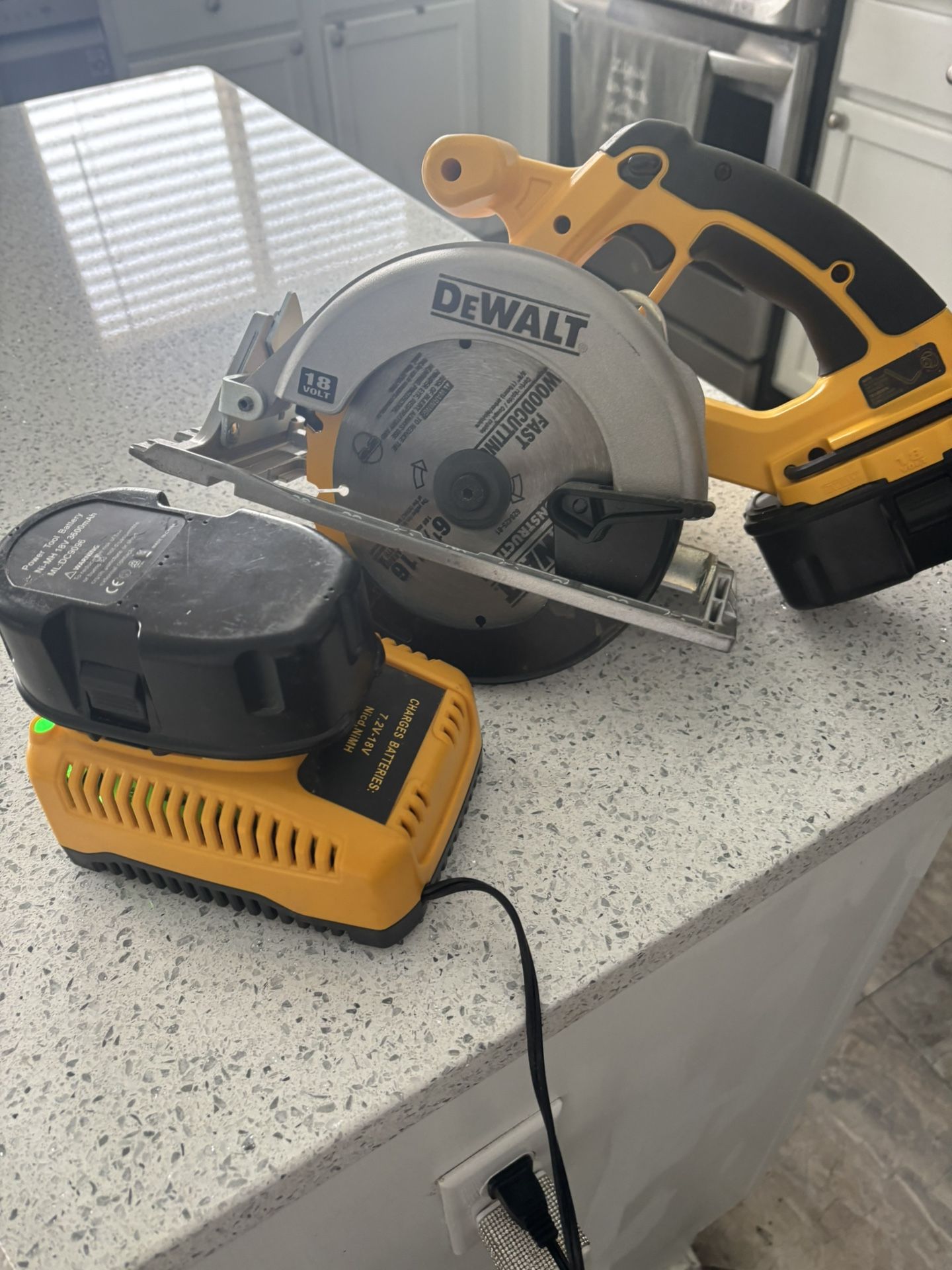 Dewalt Saw $150 Like New