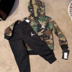 Nike Air Jordan Boys 3T 2 Piece Camo Set Outfit 