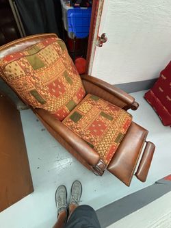 Motioncraft Reclining Accent Chair – Tommy Bahama Style