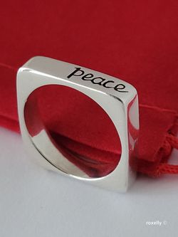 925 Sterling Silver and 14K Solid Gold “Peace” Square Ring Size 6.75/ Anillo de Plata y Oro Diseño Cuadrado “Peace”! 👌🎁Post Tags: 925 Sterling Silve