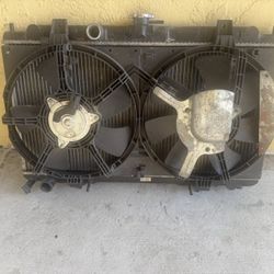 02-06 Sentra Ser Spec V Radiator And Fans 