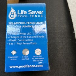 Solar Pool Fence Lights. 