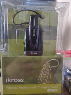 Ikross wireless headset with charging dock