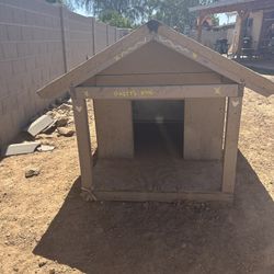 Dog House 