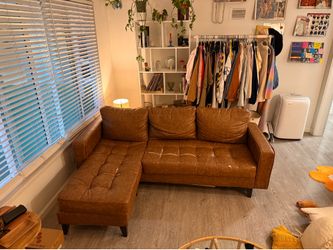 Couch / Sectional