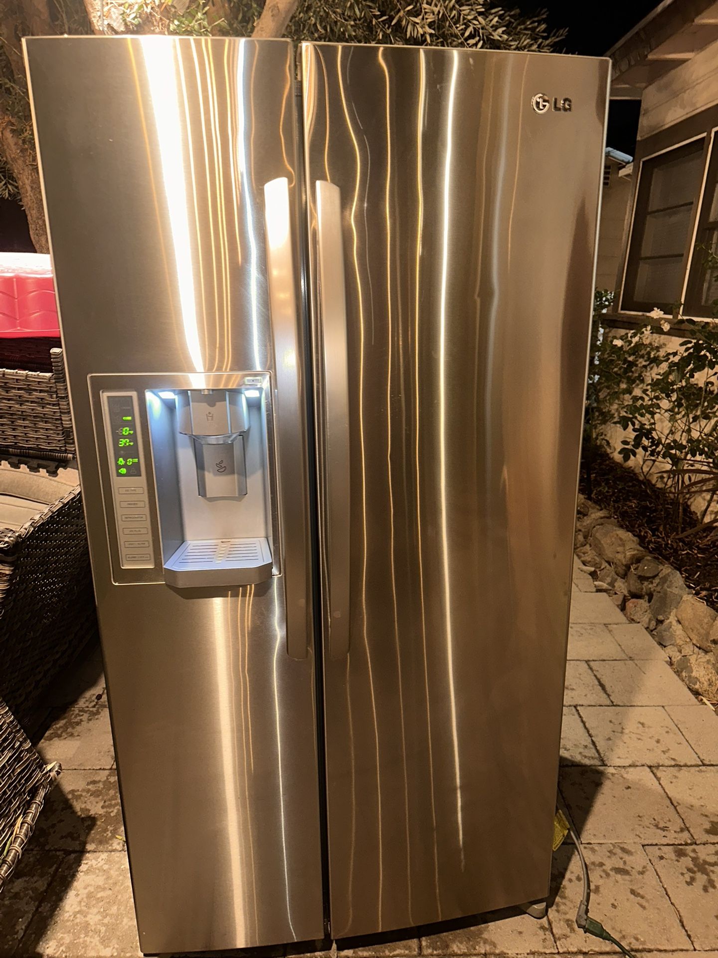 LG Refrigerator
