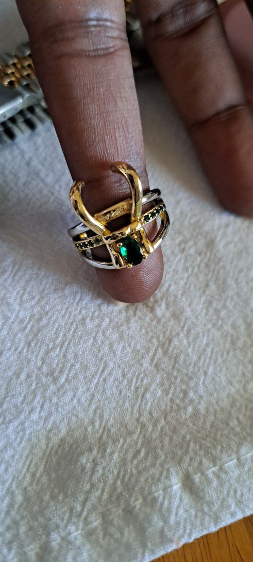 Loki Ring ( Superhero Helmet Ring ) 
