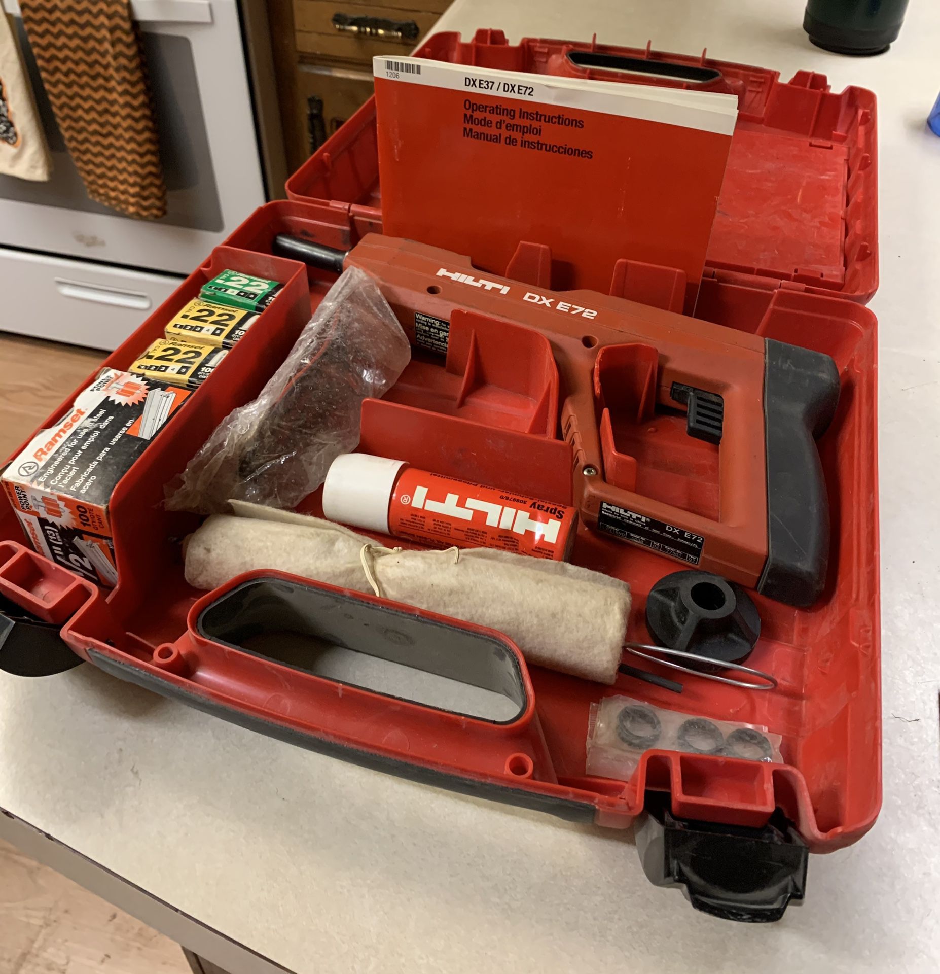 Hilti DX E72 Powder Actuated Nail Gun