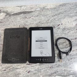 Amazon Kindle E-reader 4th Gen With Case