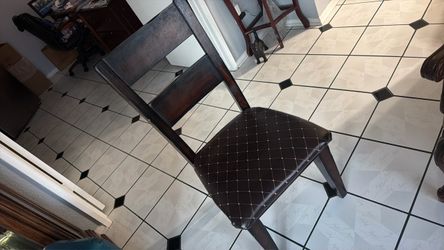 A set of 6 chairs