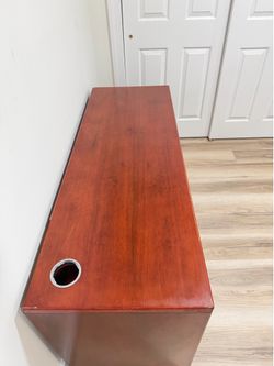 The Best Deal, Brown long desk.