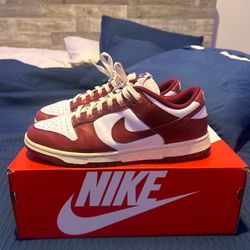 Nike Dunk Low “Vintage Team Red”  