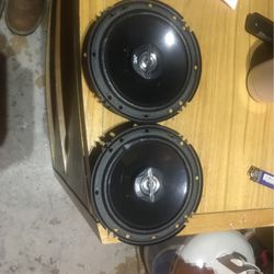 6 inch JVC round car speakers new