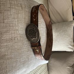 Vintage Levi’s Leather Belt. 33 Inches Long 