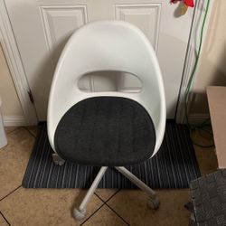 Ikea Swivel Chair And Pad