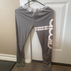 Gray leggings