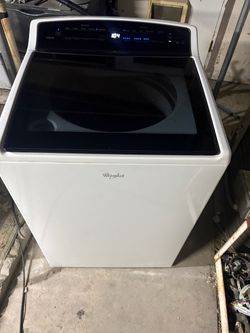 Washer machine Whirlpool heavy duty works good we deliver